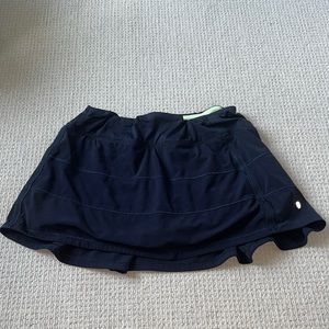 lululemon skirt great condition
